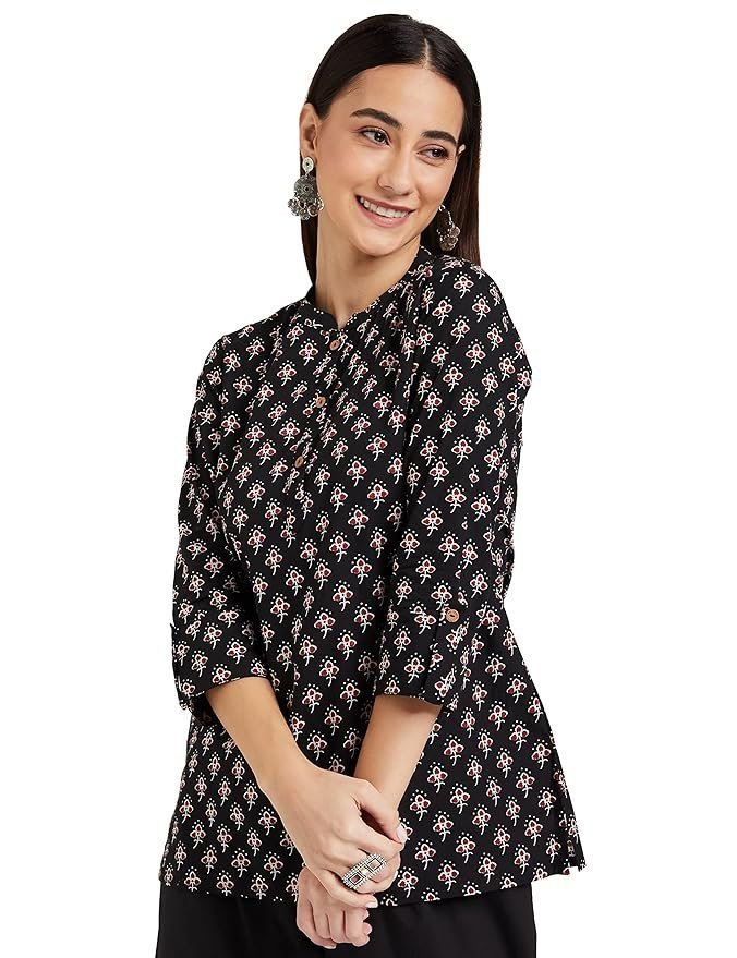 81uXH5YRzDL._SY879_.jpg Women's Printed Regular Cotton Short Kurti - Image 1